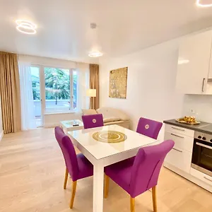 Steiner Residences Vorgartenstrasse , Wiedeń Austria